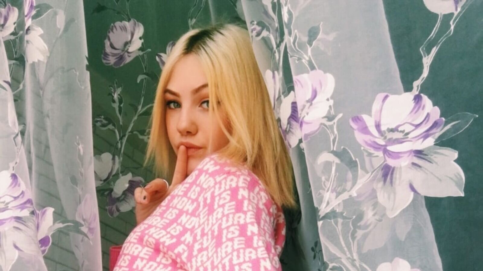 Masturbate Live Porn Cam